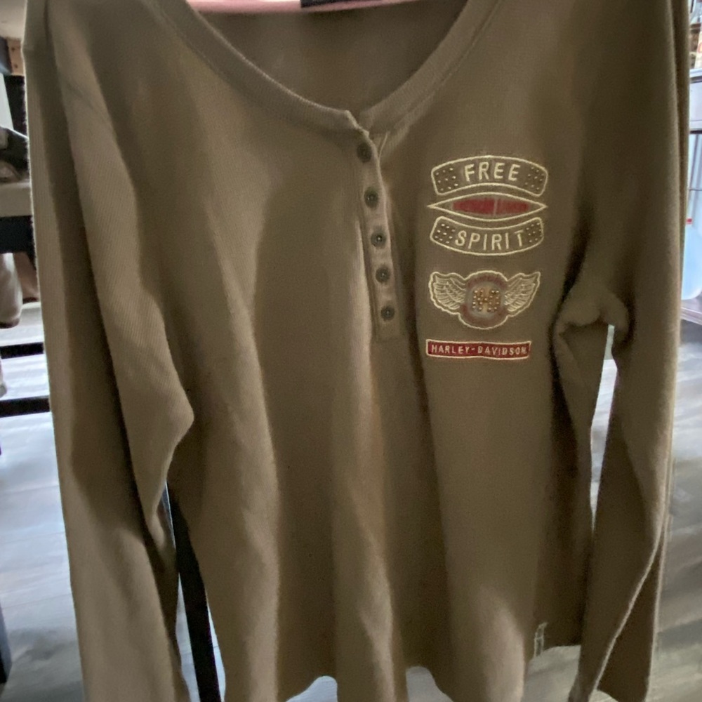 Women’s Harley Davidson light brown thermal shirt